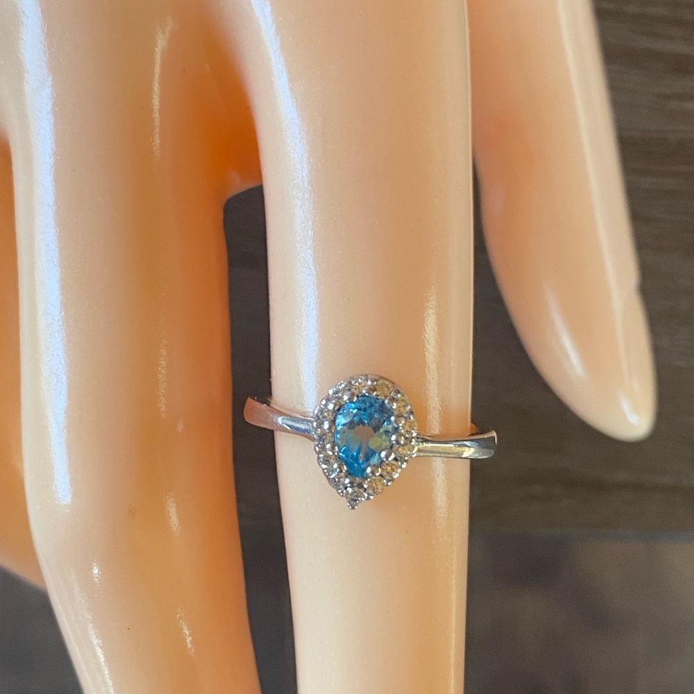 Pretty 925 silver ring - Picture 2 of 4